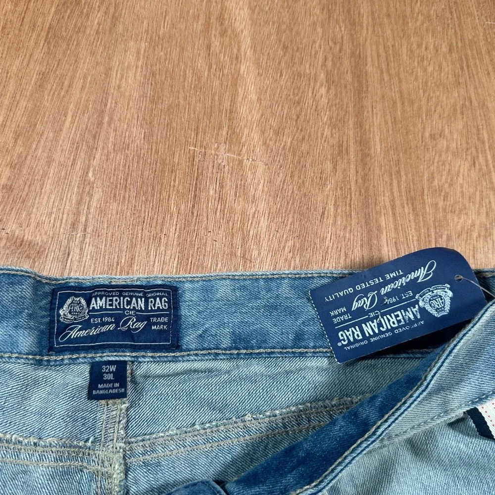 American Rag Slim Fit Jeans Men's 32x30 Distressed Light Wash 100% Cotton NWT